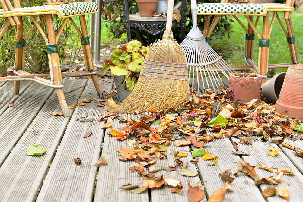 dirty-terrace-with-pot-and-brushes-in-the-autumn-time