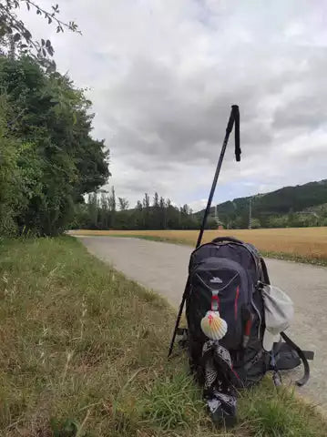 mochila crossfit chica deporte y viaje con porta botellas laterales.