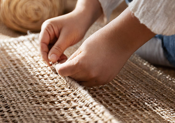 Hand Woven wool rug Shopify.jpg__PID:2bce7730-4483-42ef-a9d0-c12bdc41dc91