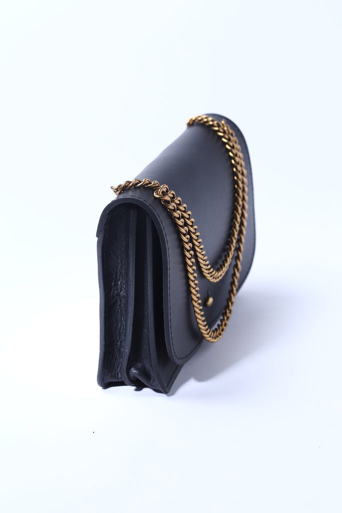 Black Box Leather Shoulder Bag with Pearl Strap, AVENUE QUAD XS, Summer  2022 collection