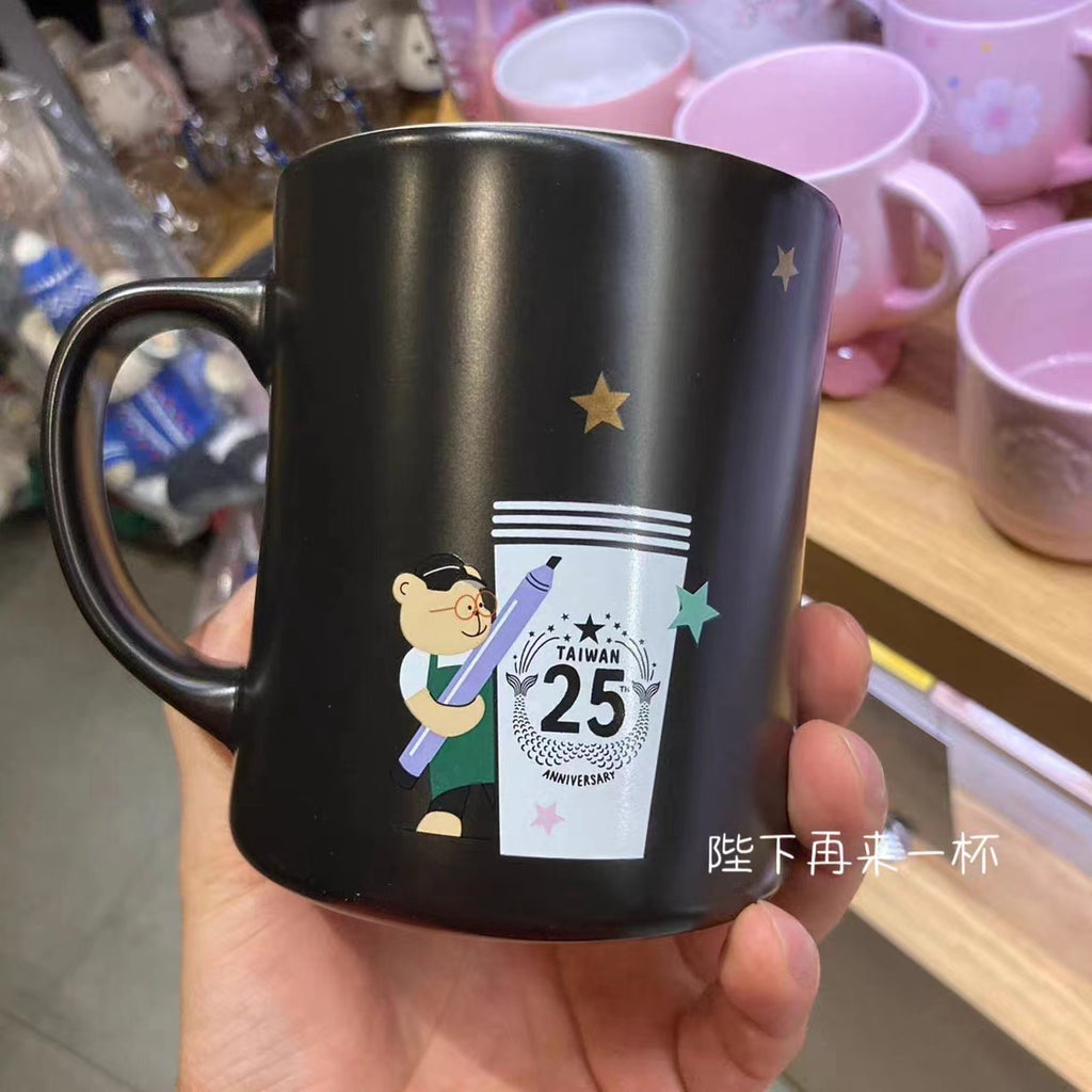 US$ 35.99 - Starbucks 2022 Taiwan Sakura Card Mini Cup Keychain Set Ship  after 25th Feb. - m.