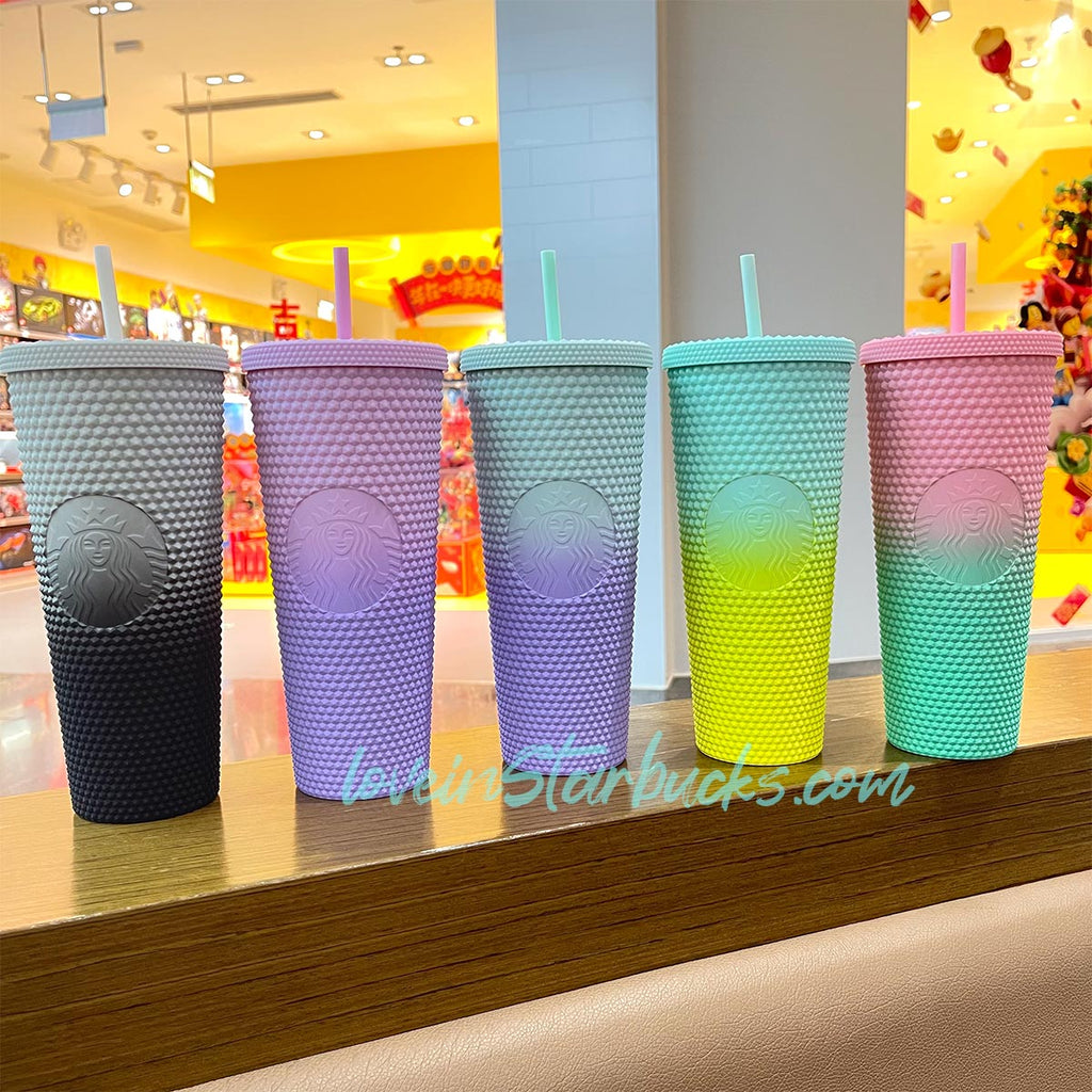 https://cdn.shopify.com/s/files/1/0579/1331/1387/products/hot-starbucks-taiwan-ombre-matte-five-colour-studded-436383_1024x.jpg?v=1674152891