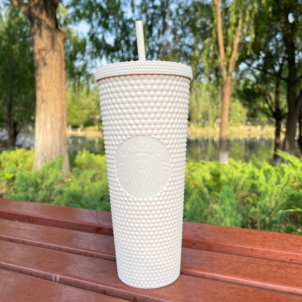 https://cdn.shopify.com/s/files/1/0579/1331/1387/products/starbucks-china-marble-classic-white-matte-24oz-studded-straw-cups-609801_1024x.jpg?v=1674153216