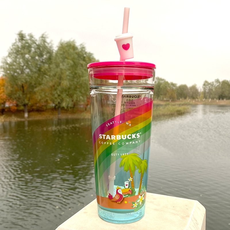 https://cdn.shopify.com/s/files/1/0579/1331/1387/products/starbucks-jungle-double-layer-classic-glass-straw-24oz-cup-146794_1024x.jpg?v=1674153242