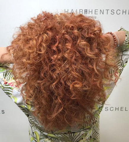 Haartrend Locken und Dauerwellen