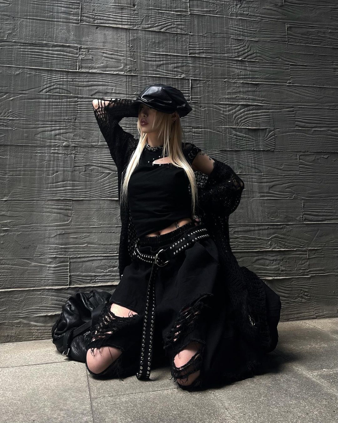 🖤🖤🪩💣

#shasilo #shasiloswirl #alt#alternative #altmodel #altfashion #altgirl
#gothfashion #goth #gothic