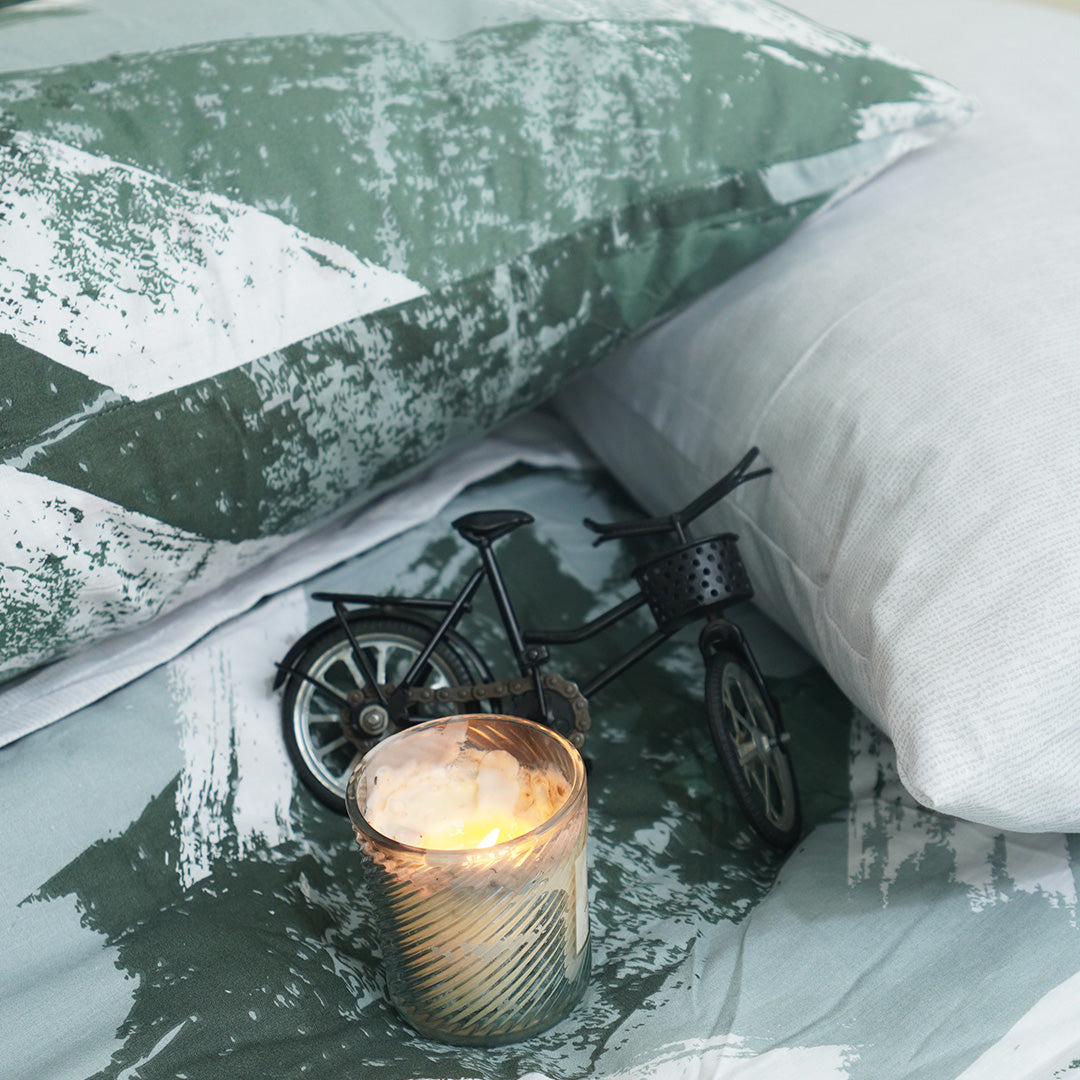 Pine strokes Single Duvet Cover & Comforter Set