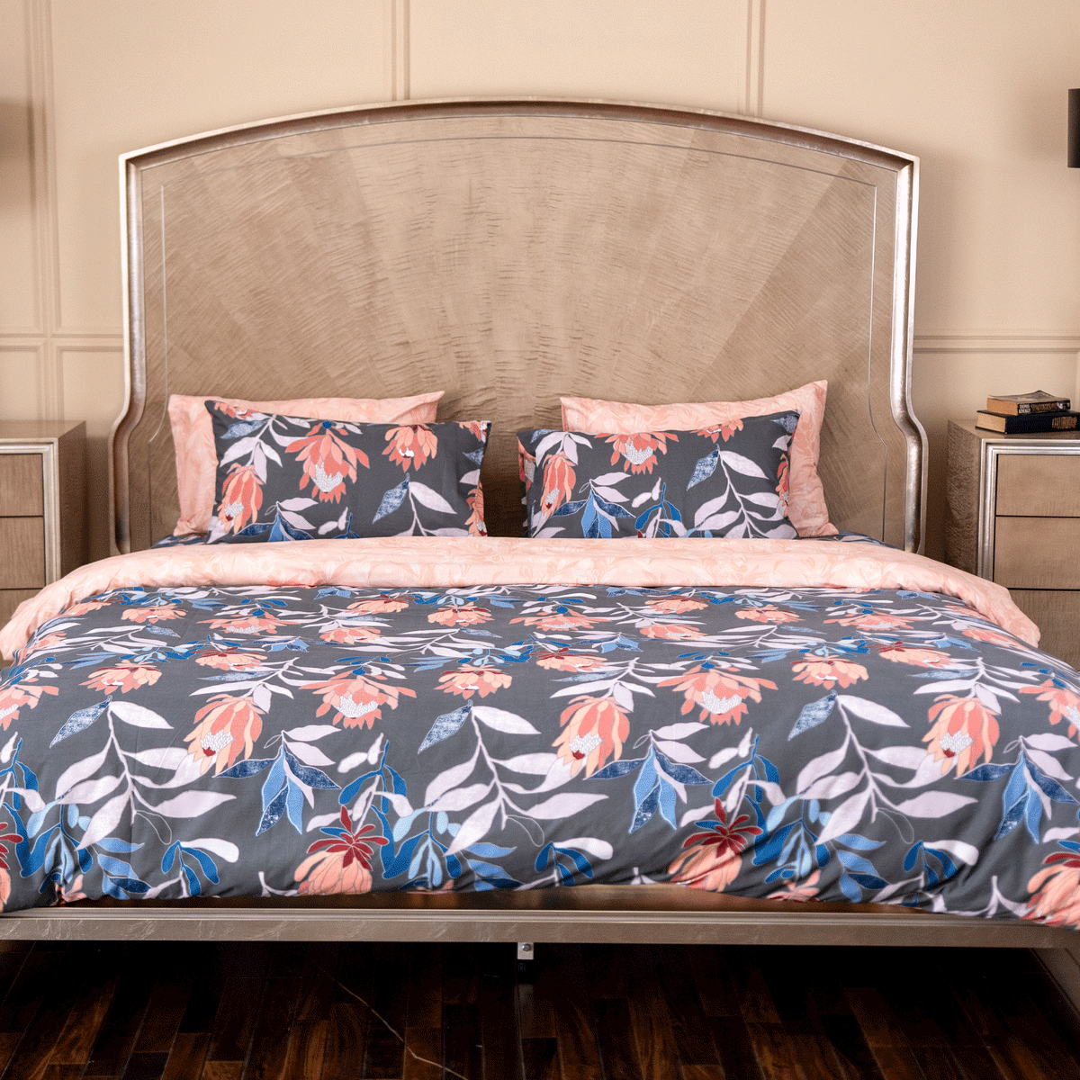 Peachcon King Bedsheet Set