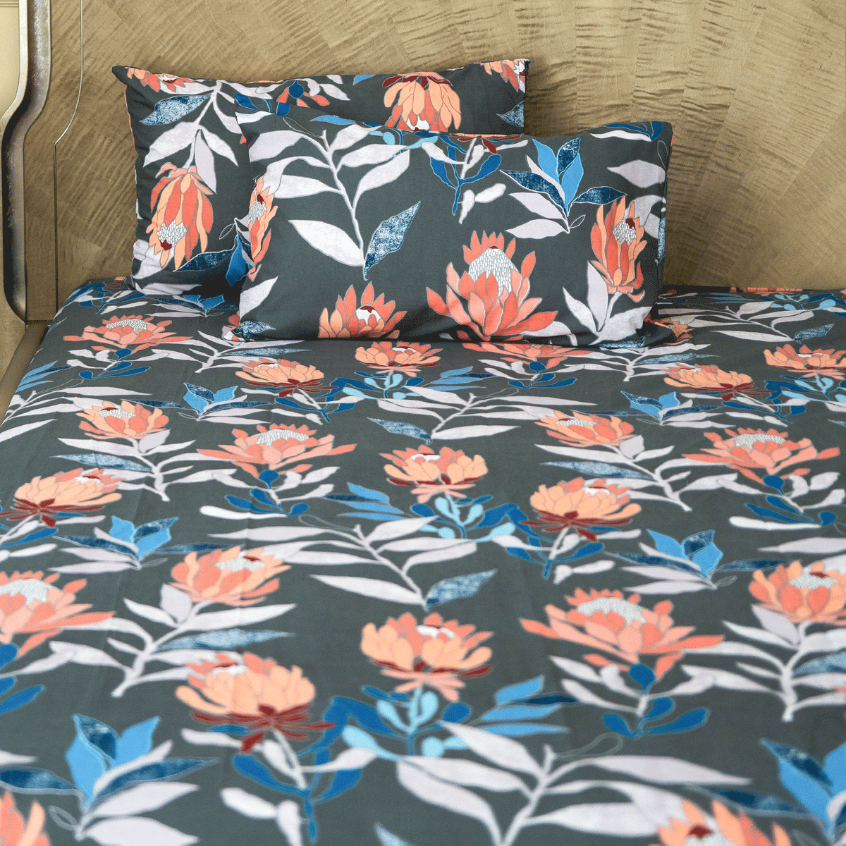 Peachcon King Bedsheet Set