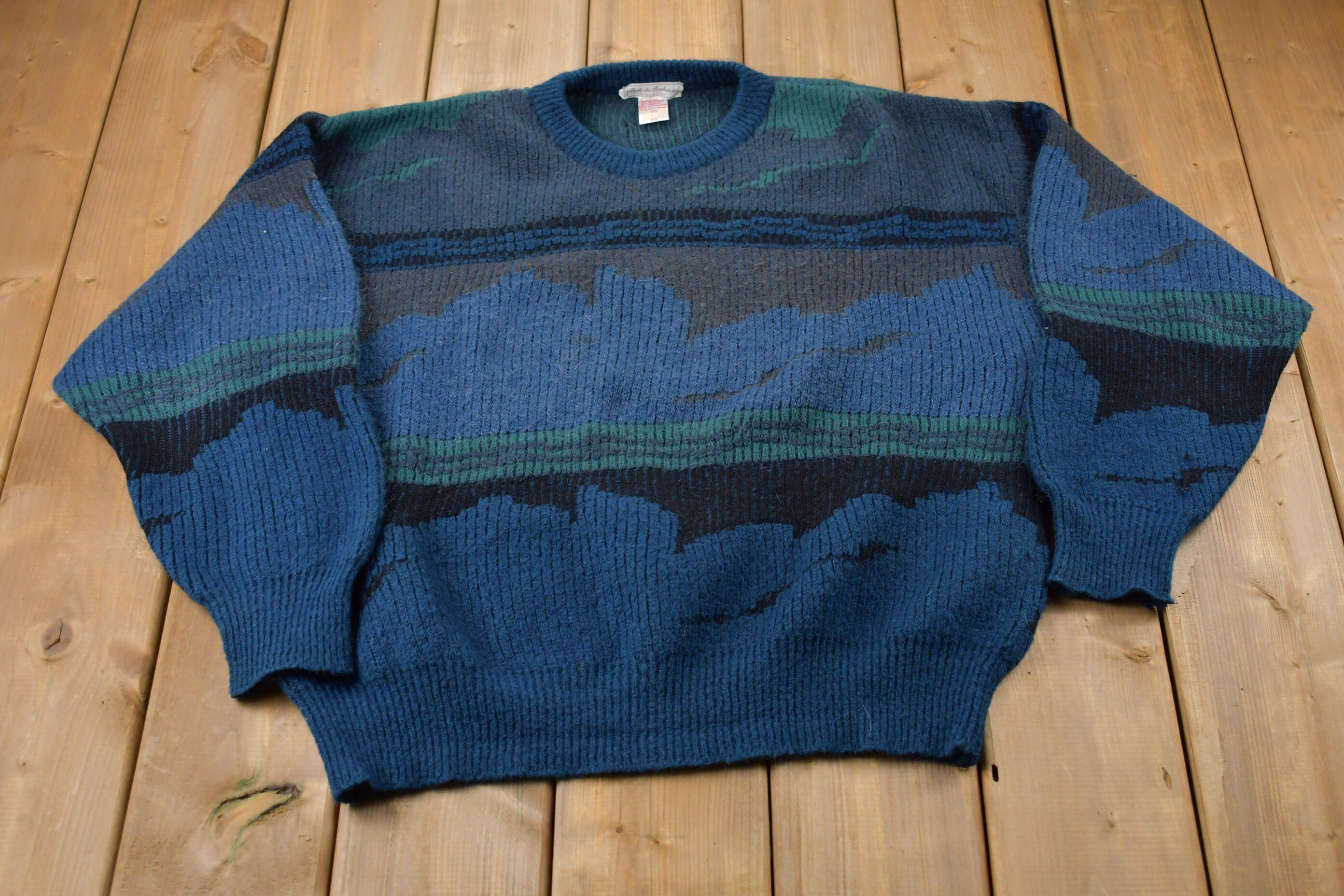 Vintage 1980s Made In Italy Knit Crewneck Sweater / Vintage 90s