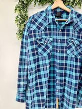 Load image into Gallery viewer, Flannel 3XL
