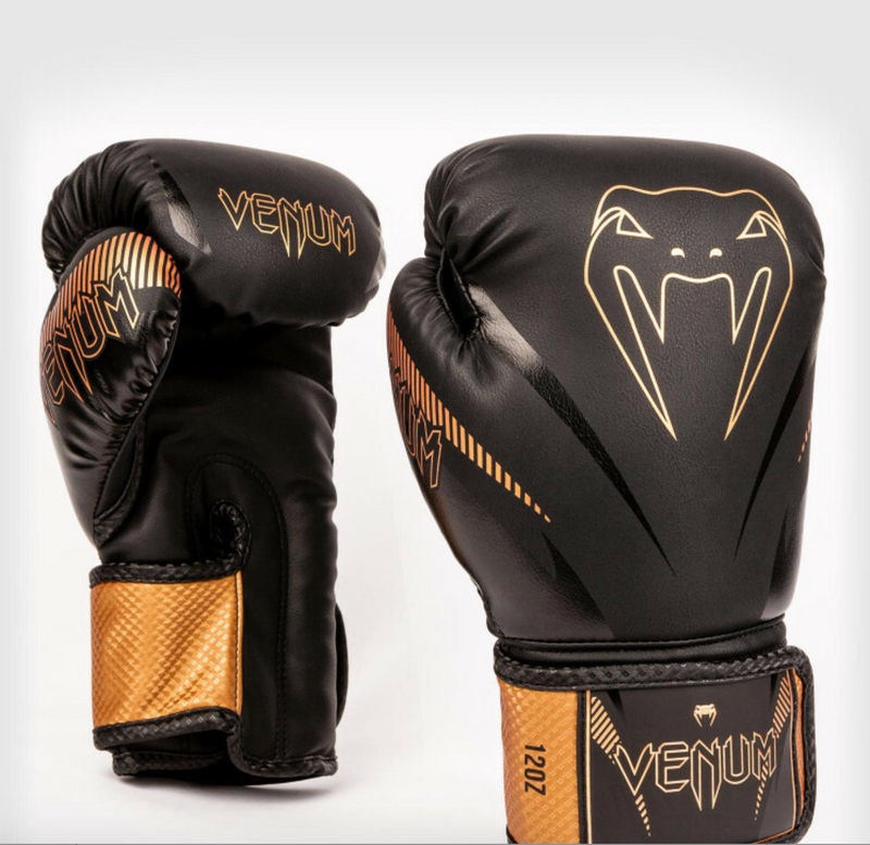 tang Miljøvenlig stole Boxing Gloves - Venum - 'Impact' - Black/Bronze