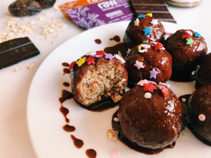 No-Bake Vegan Chocolate Glazed Donut Holes 