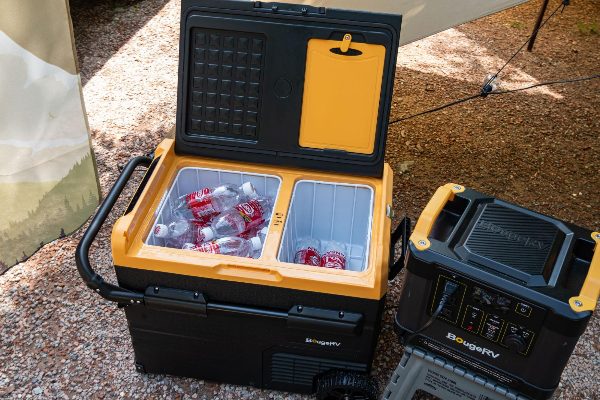 BougeRV’s 12V fridge with BougeRV’s portable power station to keep your food cold without power-1