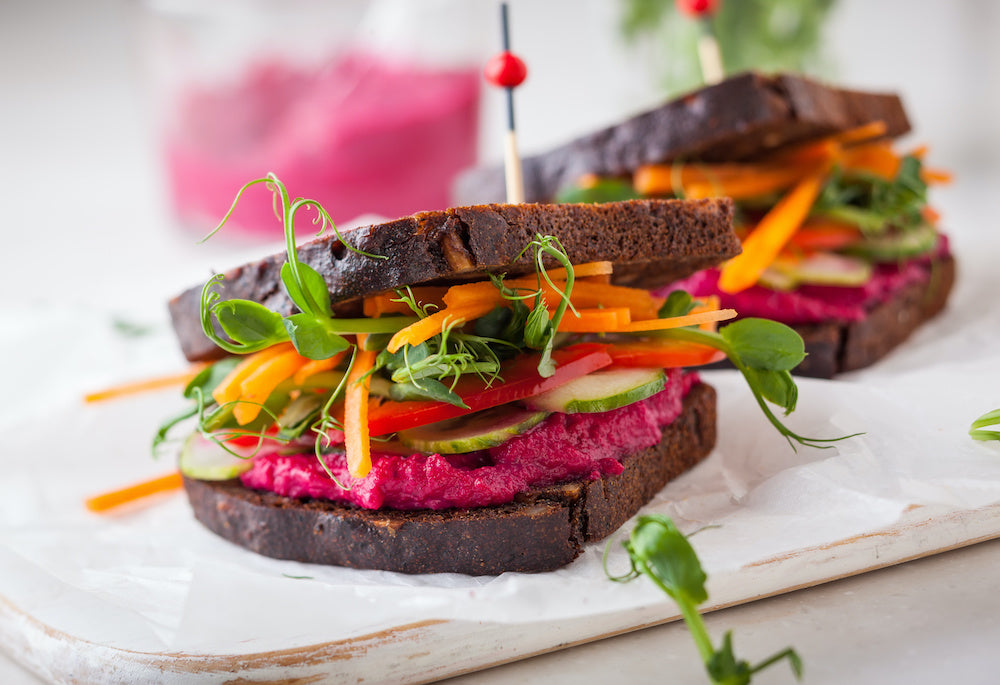 Veganes Sandwich mit Gemüse
