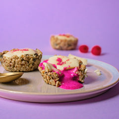 Granola Cups mit Wholey Dragon Bowl