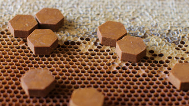 bišu maize ziedputekšņi bee pollen bee bread propoliss propolis propolisa produkti