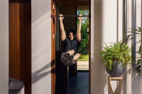 L sits Exercise with Pull Up Bar