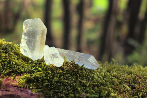 Pointe Cristal de roche en Pierre Naturelle, Quartz blanc, Baguette / Tour  semi précieuse de Guérison Reiki -  France