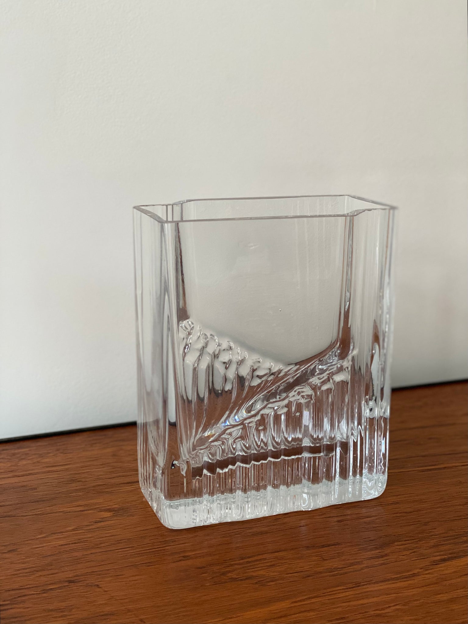 Sointu vase by Tapio Wirkkala for Iittala – Morceau Montréal