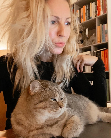 Debby Gerritsen en kat 