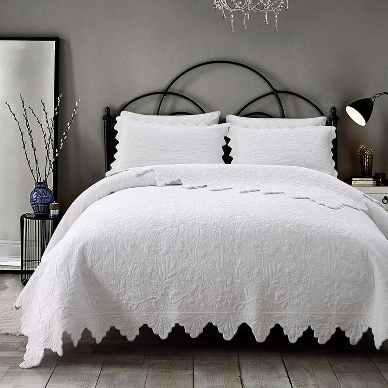 Back to College Luxury Soft 100%Cotton Quilted Bedspread and 2 Pillow shams Bedding Set Chic Solid White Gray Color Serrated Bed Spread set