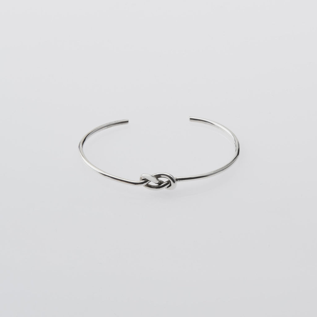 Concave Form Bangle – XOLO JEWELRY