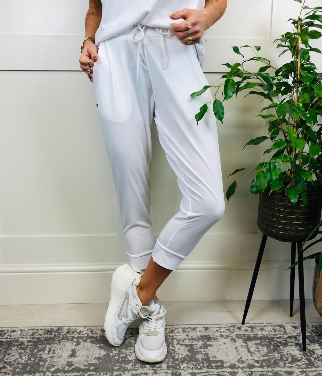 White Loose Capri Joggers  Size XXL