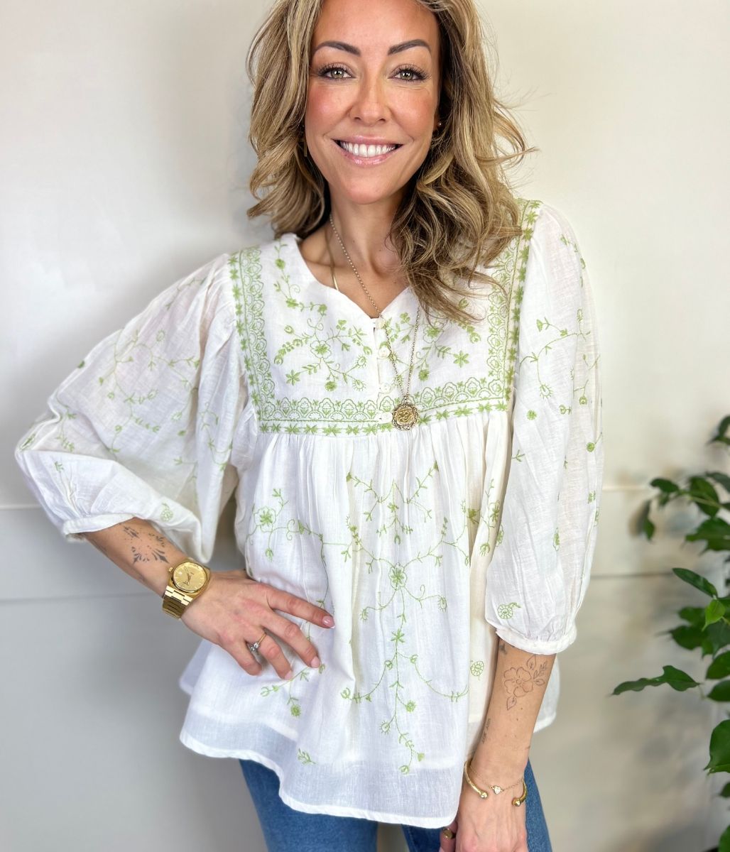 Ivory Green Embroidered Boho Blouse  Size M 14/16