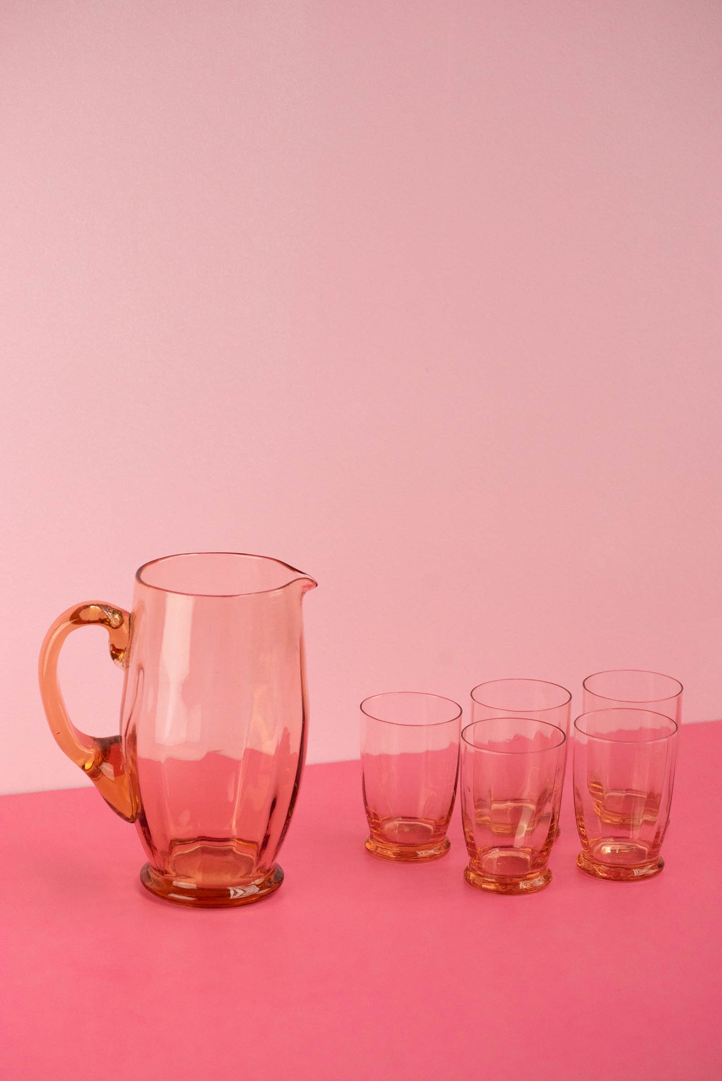 Set van roze en glazen – Hoarderlife