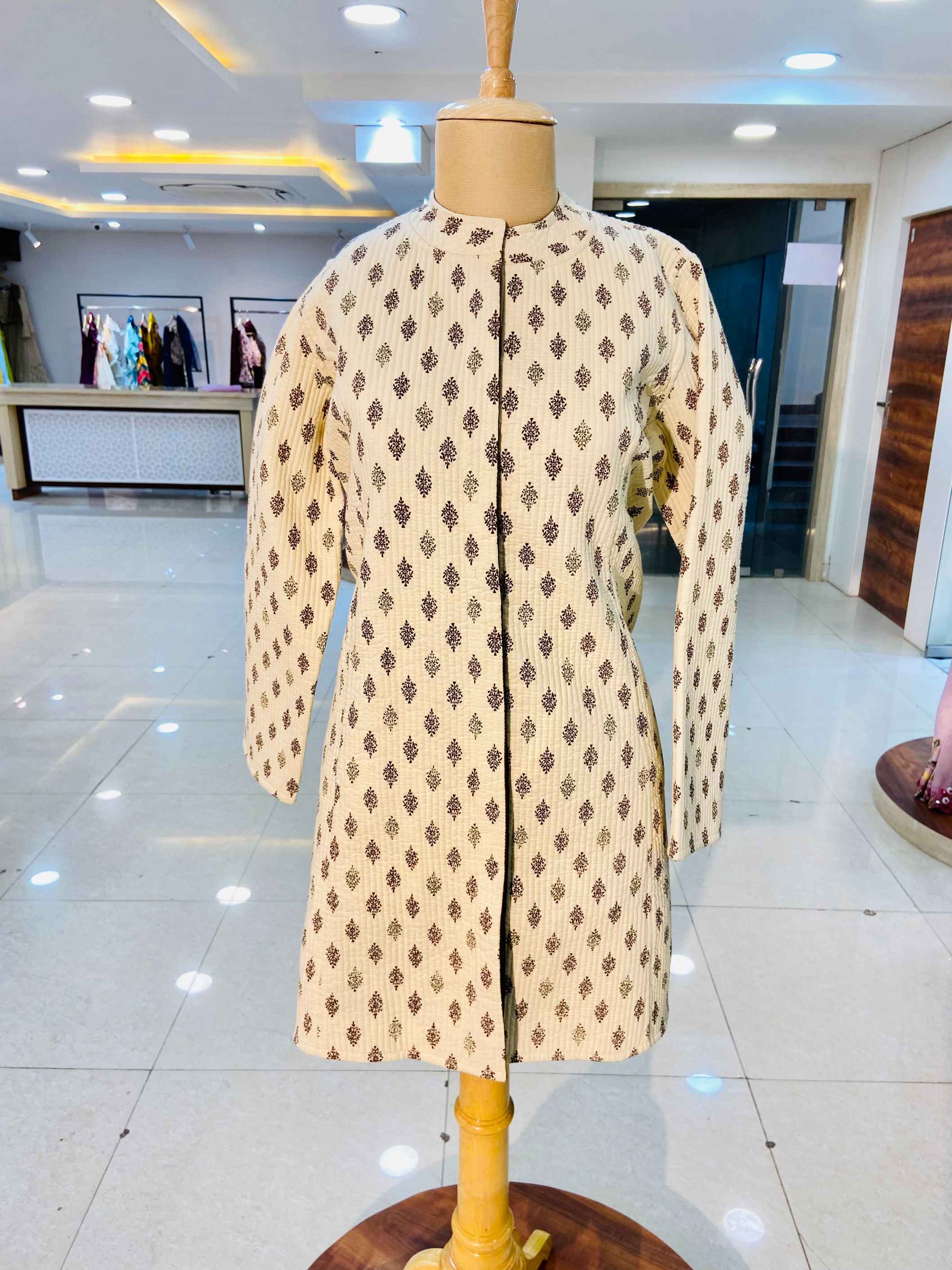 Exclusive Plain Kurti with Long Shrug Jacket at Rs.550/Piece in jaipur  offer by Aayesh Housekeeping Services