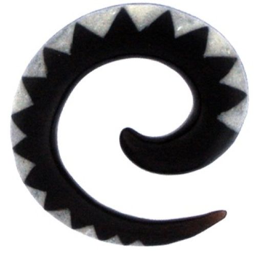 Tribal+Buffalo+Horn+Piercing+Expander,+schwarze+Spirale+mit+weißem+Zickzackmuster,+8mm,++Plug,+Tunnel,+Ohrring,+Ohrhänger,+Ohrstecker