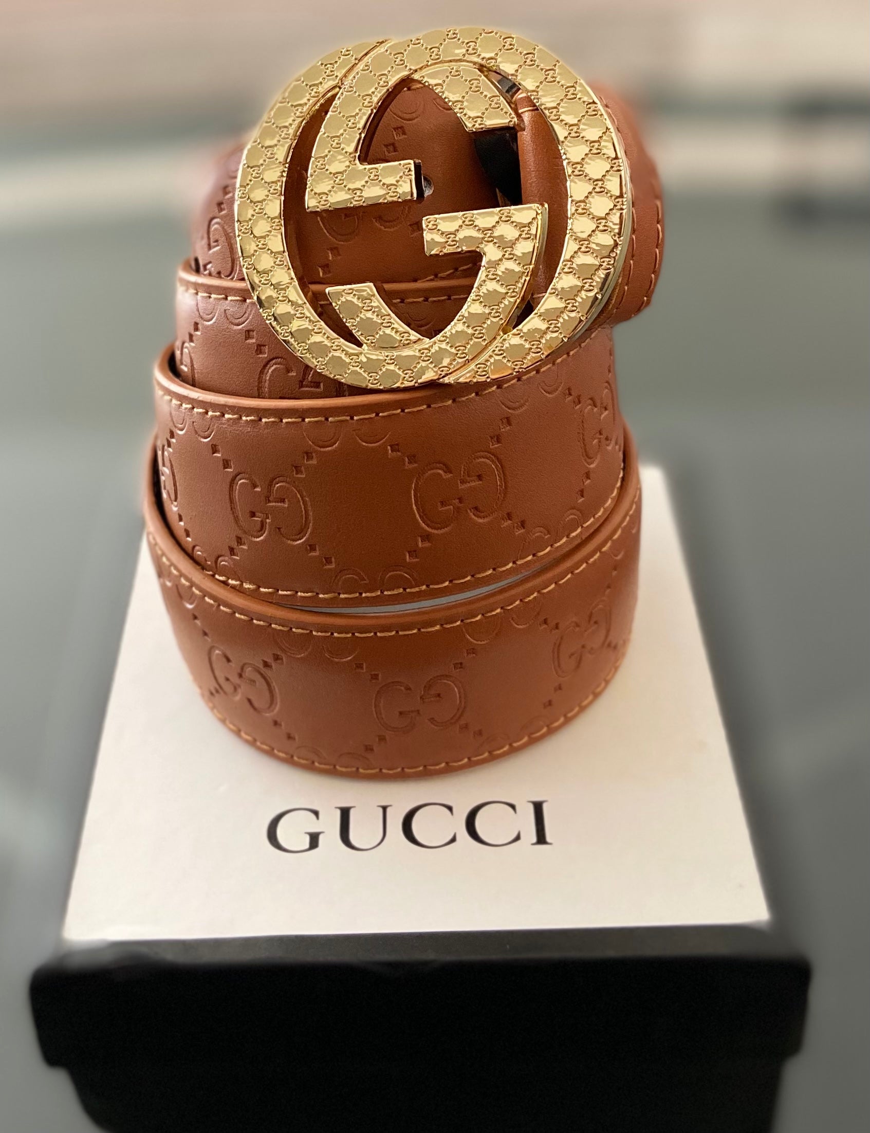 brown gucci belt box