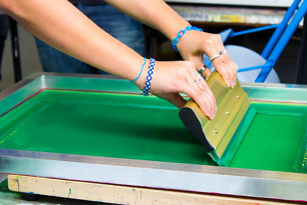 Digital Printing vs Screen Printing: Which is Better?