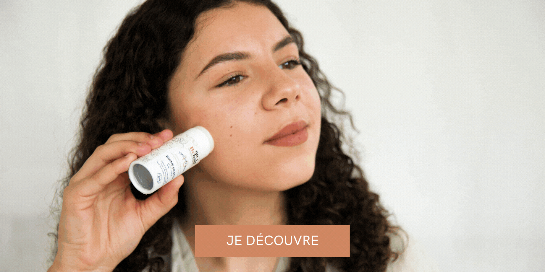 https://onbehalf.fr/collections/soin-peau-solide-bio/products/emporte-moi-baume-universel-9-ingredients