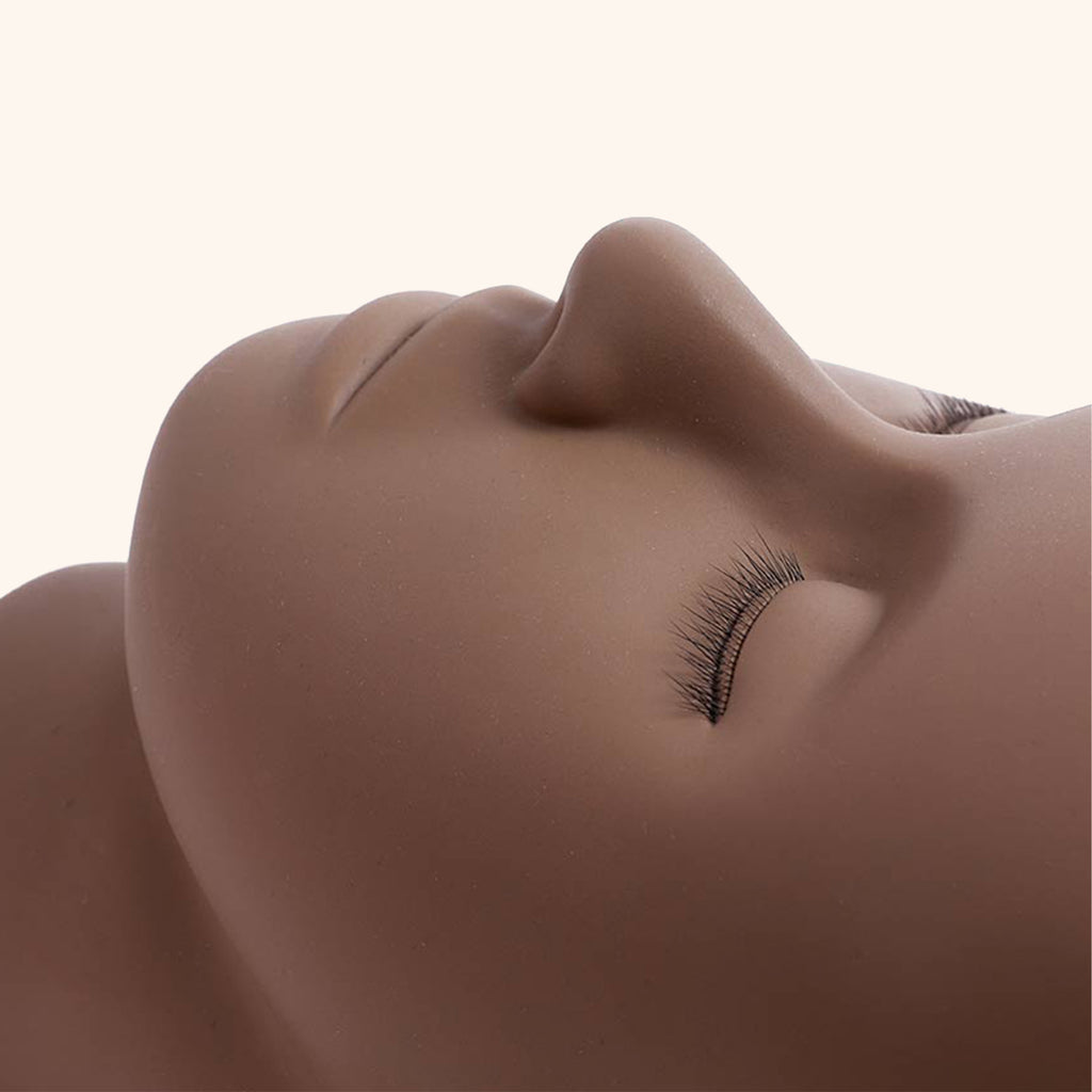 mannequin head for practicing eyelash extensions