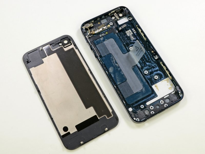 iPhone teardown