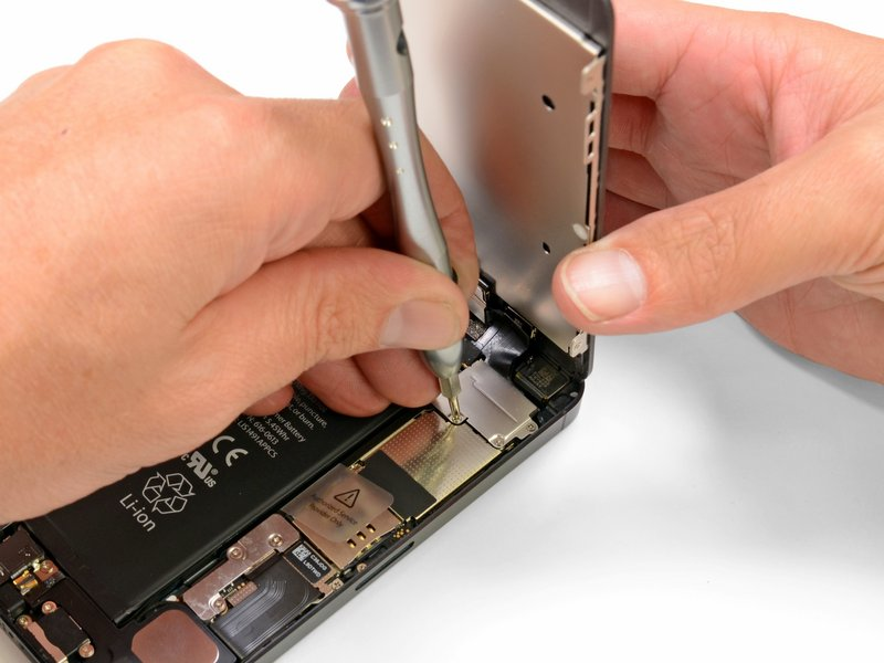 iPhone teardown