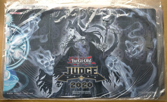 遊戯王 公式 プレイマット 真血公ヴァンパイア JUDGE 未開封品