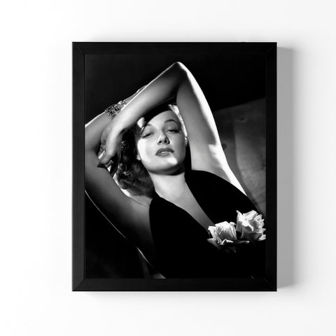 This exclusive Ann Sheridan Vintage Collection print on canvas is printed with archival inks on museum-grade cotton canvas, guaranteed to last for 75 years. Featuring a stunning, high-resolution image of the legendary American actress and singer, this artwork adds classic style and beauty to any room.