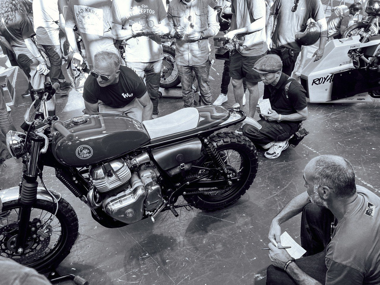Cafe Twin En Wheels and Waves 2023 - Busted Knuckles Build