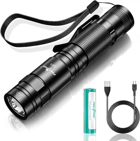 Peetpen L21 flashlight