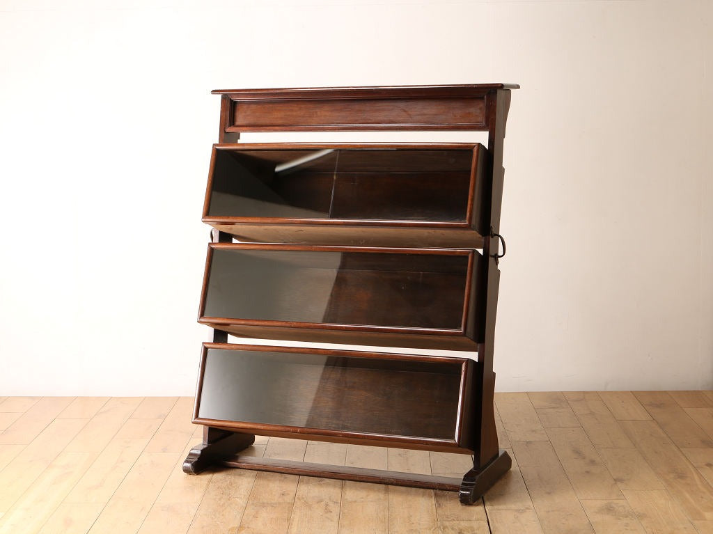 Buyer's Choice】Biscuit Cabinet | ロイズ・アンティークス