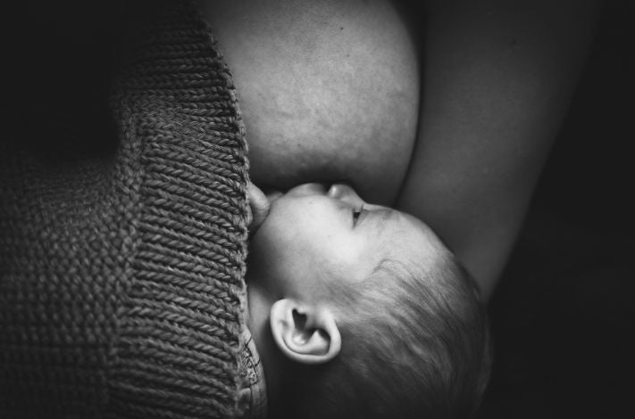 mixed breastfeeding baby