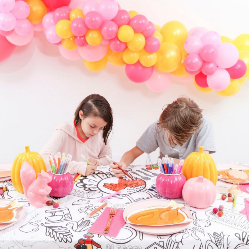 Holiday Tablecloth - Coloring - Family Fun – The Coloring Table