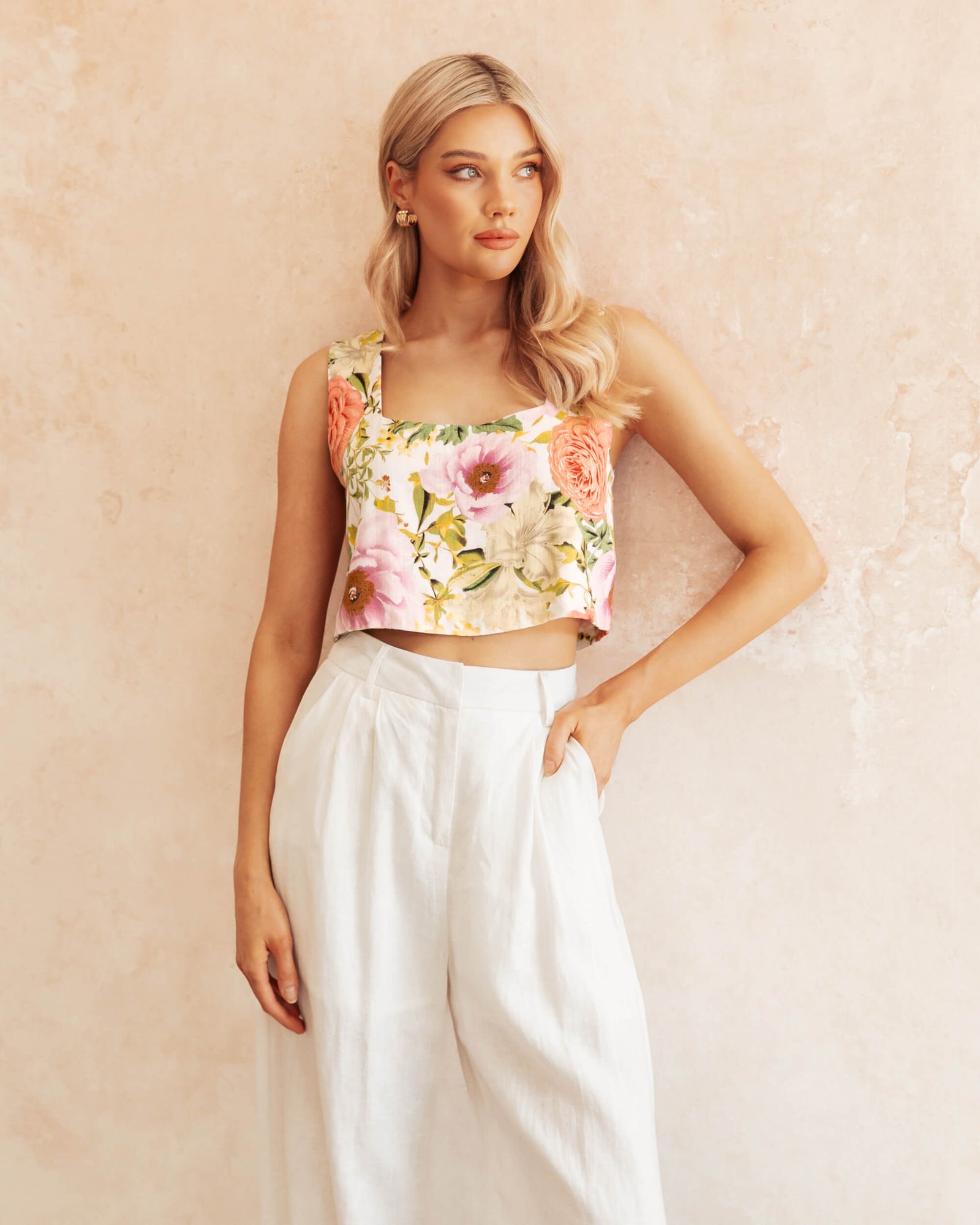 LINEN SQUARE NECK CROP TOP - Global Fashion House