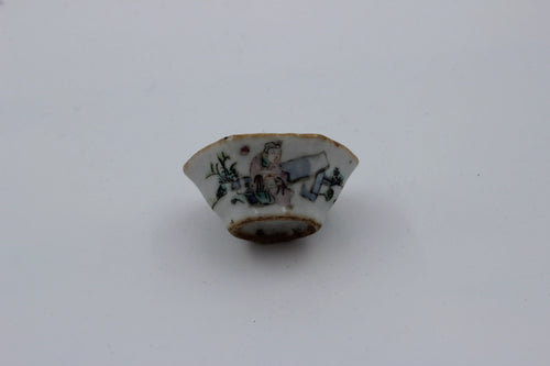 Miniature Heaxagon-Shaped Porcelain Bowl from China