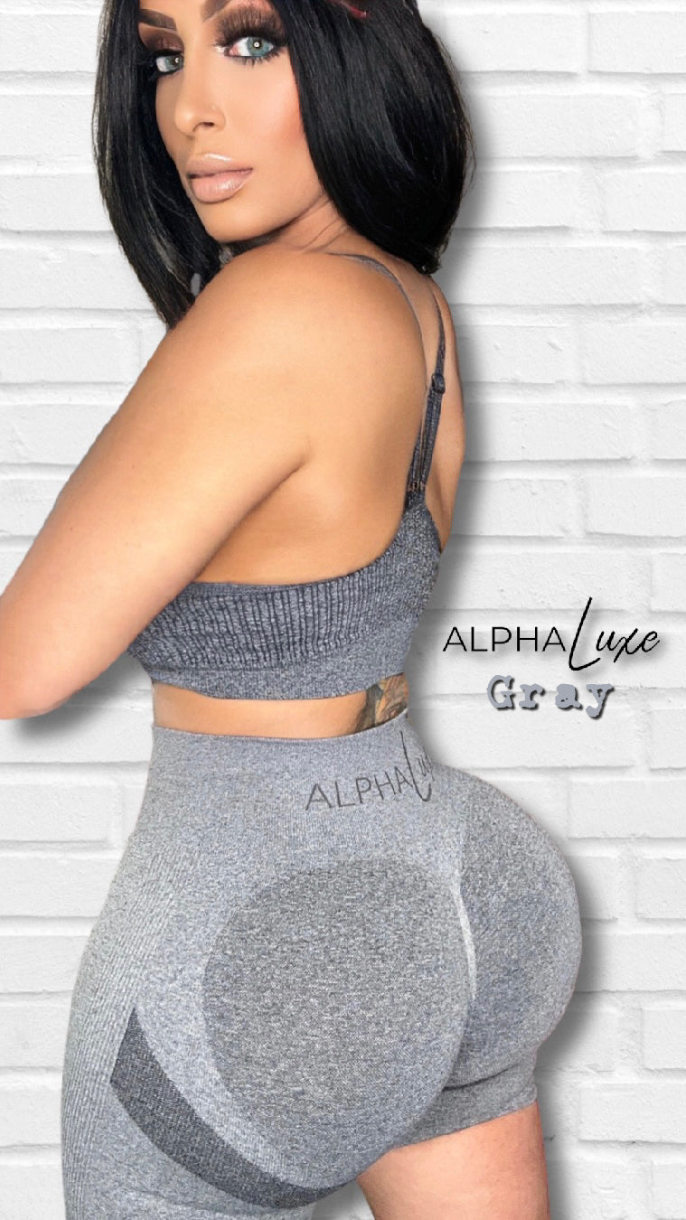 ALPHALuxe Smile Seamless/Compression Leggings - Luxe by Meena