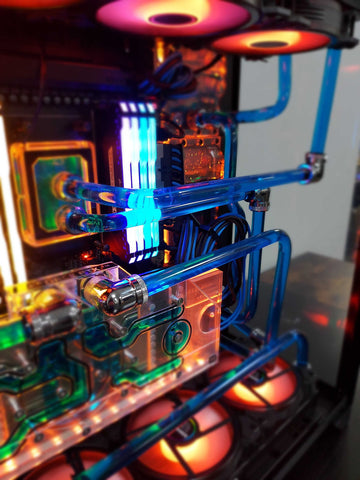 Custom Water Loops PCs: Style AND substance