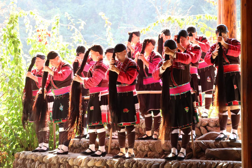 Red Yao Long Hair Women